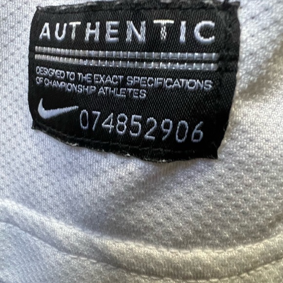 Nike Running Dri Fit Shirt Womens White Short sleeve Shirt SzM - Picture 10 of 11